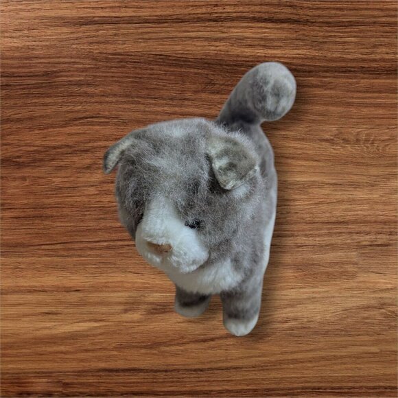 Douglas Cuddle Toys Gray & White Striped Cat Plush Stuffed Animal Realistic 9" - Picture 1 of 11